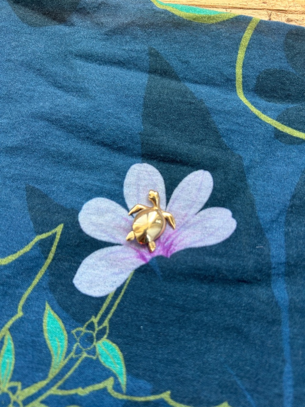 14k solid Gold Turtle Honu Pendant Hawaii